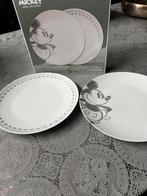 Nieuw Mickey- & Friends dinerborden (2) Mickey Mouse, Ophalen of Verzenden, Zo goed als nieuw, Bord(en), Overige stijlen