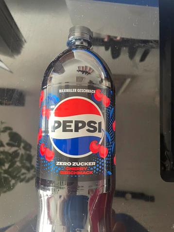 Pepsi zero sugar (max) met cherry smaak 1.5 liter flessen