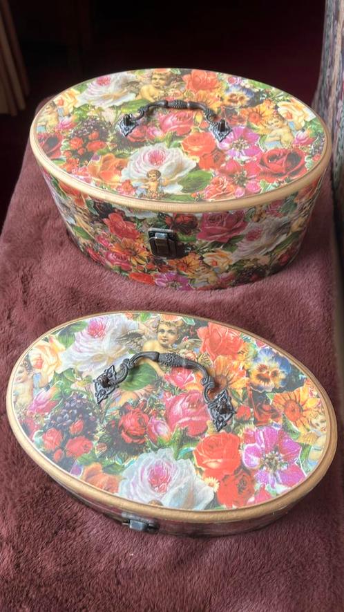 Twee leuke opberg sier kistjes💐, Huis en Inrichting, Woonaccessoires | Kisten, Zo goed als nieuw, Minder dan 50 cm, Ophalen of Verzenden