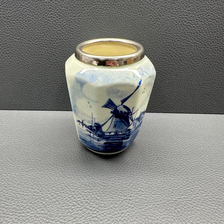 Delfts Blauw lepelvaasje met typisch Hollands decor, Antiek en Kunst, Antiek | Keramiek en Aardewerk, Ophalen