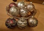 8 grote luxe Brocante kerstballen  intratuin, Ophalen, Zo goed als nieuw