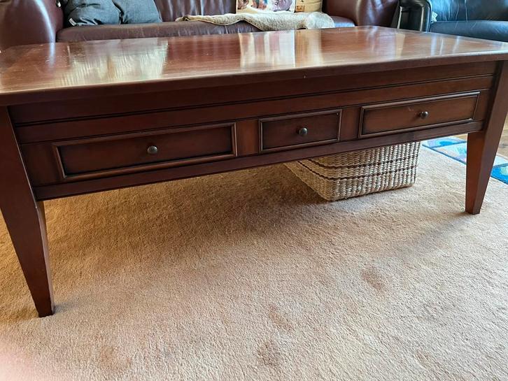 Salontafel met laden, Huis en Inrichting, Tafels | Salontafels, Zo goed als nieuw, Minder dan 50 cm, 50 tot 100 cm, 100 tot 150 cm