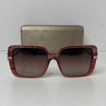 Bvlgari Dames zonnebril BV8243B | Nette staat beschikbaar voor biedingen