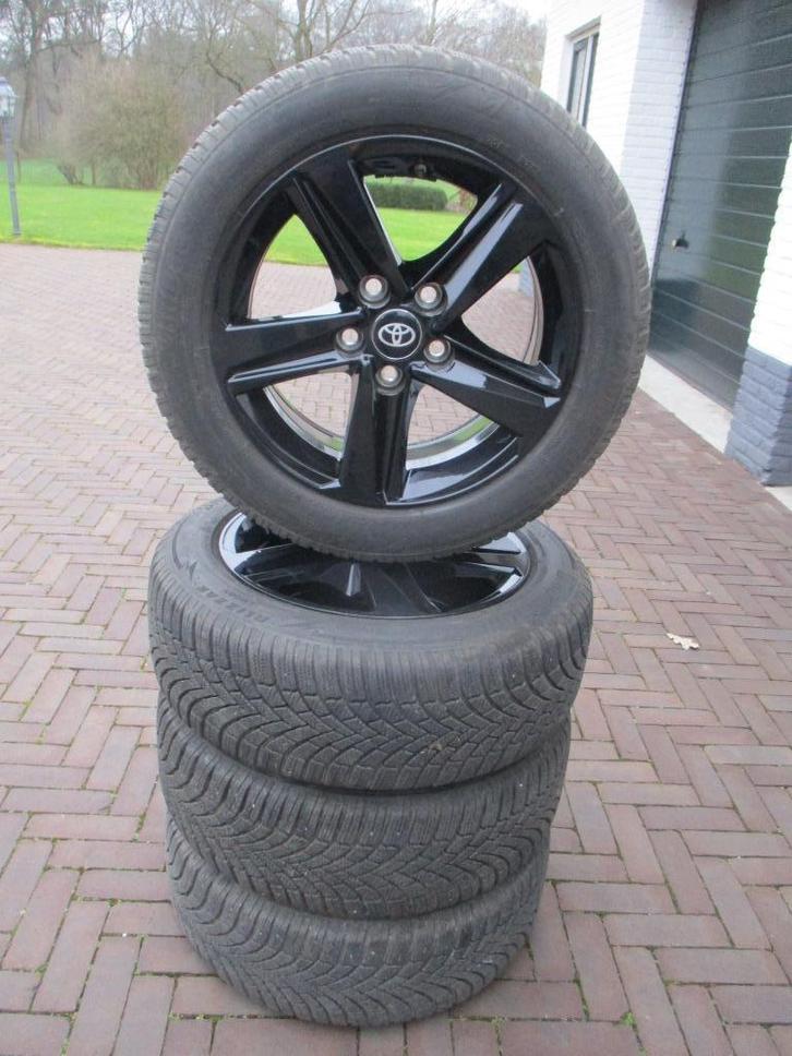 Originele Toyota Corolla 16 inch winterbanden tpms IZGST, Auto-onderdelen, Banden en Velgen, Banden en Velgen, Winterbanden, 16 inch