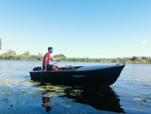 Boot 4.30 meter houten dek, Watersport en Boten, Sloepen, Zo goed als nieuw, Tot 10 pk, 3 tot 6 meter, Benzine, Polyester, Ophalen