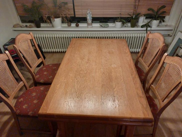 4 eetkamer stoelen - licht eiken met riet - gratis afhalen, Huis en Inrichting, Tafels | Eettafels, Gebruikt, 50 tot 100 cm, Rechthoekig
