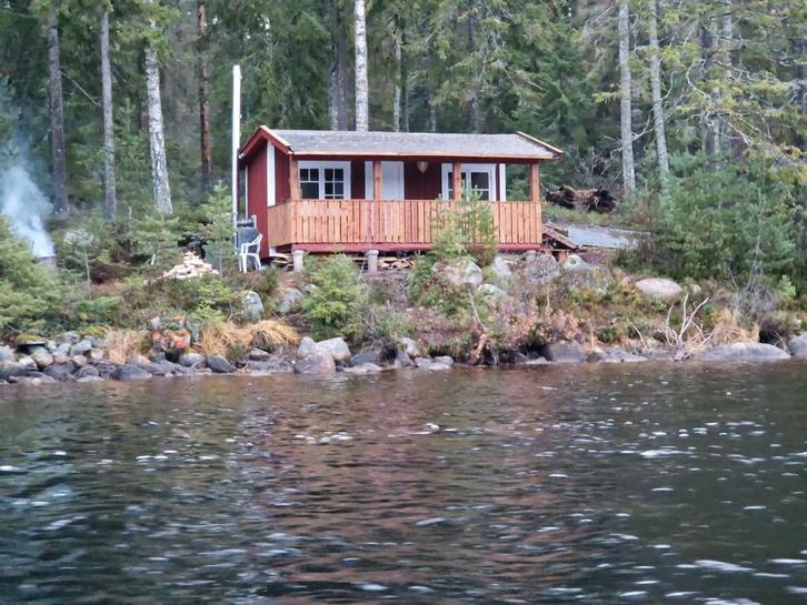 Vakantie huis Zweden op Eiland te huur!🇸🇪, Vakantie, Vakantiehuizen | Zweden, Landelijk, Aan meer of rivier, In bos, 2 slaapkamers