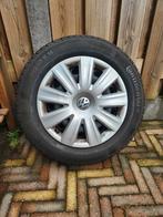 Continental winterbanden 205/60 R16 met stalen velgen, Auto-onderdelen, Banden en Velgen, Ophalen, 16 inch, 205 mm, Winterbanden