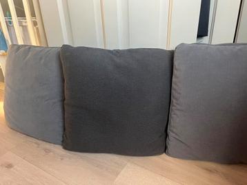 grote stevige kussens. 65x65 cm beschikbaar voor biedingen
