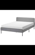 Ikea slattum, Huis en Inrichting, Slaapkamer | Bedden, Wit, Tweepersoons, Zo goed als nieuw, 200 cm