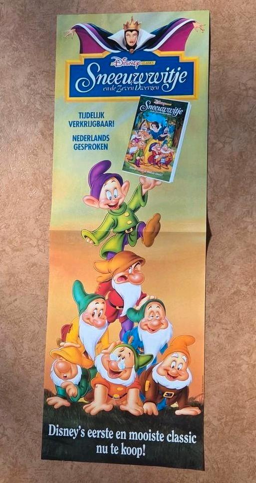 Disney Promo Poster: Sneeuwwitje en de Zeven Dwergen, Verzamelen, Posters, Gebruikt, Film en Tv, Deurposter of groter, Rechthoekig Staand