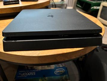 Playstation 4 Slim 1TB beschikbaar voor biedingen