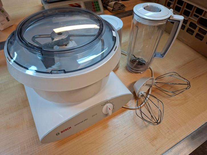 Keukenmachine Mixer  en blender  bosch mum6n11/04, Witgoed en Apparatuur, Keukenmixers, Gebruikt, 3 snelheden of meer, Ophalen of Verzenden