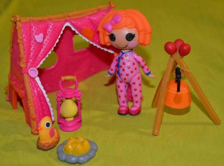 Lalaloopsy kamperen, Kinderen en Baby's, Speelgoed | Poppen, Zo goed als nieuw, Ophalen of Verzenden