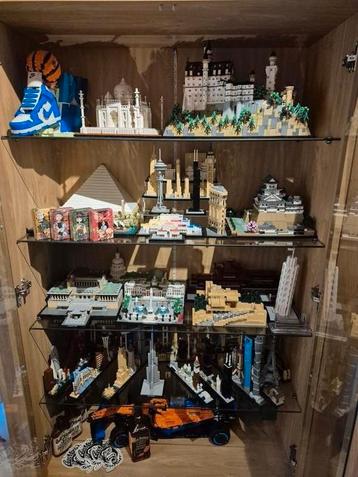 lego architecture collectie met dozen en boekjes  beschikbaar voor biedingen