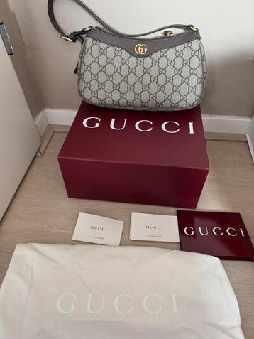 Gucci Ophidia small  beschikbaar voor biedingen