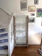 Witte boekenkast met 4 planken, model JENKS van Beliani, Ophalen, Met plank(en), Glas, 50 tot 100 cm