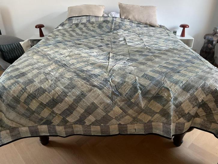 Brokaat Sprei - Blauw, Beige, Goud - 250x220, Huis en Inrichting, Slaapkamer | Beddengoed, Zo goed als nieuw, Deken of Dekbed