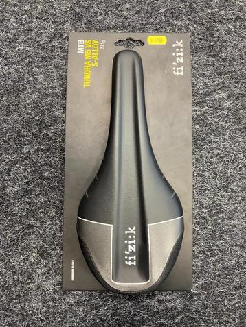 Fizik Tundra M5 zadel (nieuw) beschikbaar voor biedingen