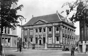 (380-141-023) Den Haag  Mauritshuis beschikbaar voor biedingen