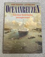 Oceaanreuzen Een eeuw Nederlandse passagiersvaart, Verzamelen, Scheepvaart, Verzenden, Zo goed als nieuw, Motorboot, Boek of Tijdschrift