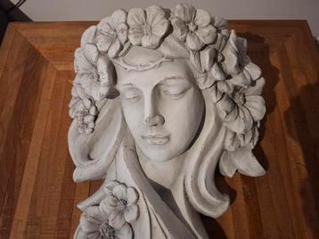 Decoratief tuinbeeld-/gezicht van een vrouw  beschikbaar voor biedingen