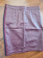 Paarse rok maat 38 (Leer look), Maat 38/40 (M), Paars, Ophalen of Verzenden, Zo goed als nieuw