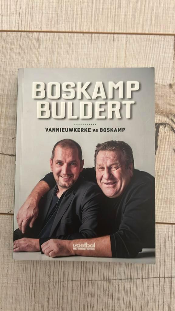 Thomas Swannet - Boskamp buldert, Boeken, Sportboeken, Zo goed als nieuw, Balsport, Ophalen of Verzenden