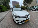 Renault Clio Energy TCe 90pk Eco2 S&S 2017 Parelmoer Wit, Auto's, Voorwielaandrijving, 898 cc, 1057 kg, Wit