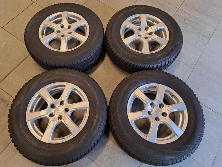 Nette 16 inch velgen met winterbanden Mitsubishi ASX, Auto-onderdelen, Banden en Velgen, Banden en Velgen, Winterbanden, 16 inch