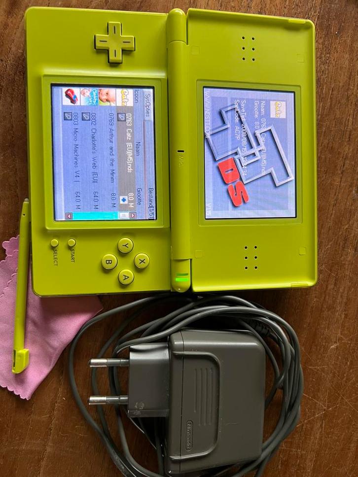 Nintendo ds lite limegroen met heel veel spellen, Spelcomputers en Games, Spelcomputers | Nintendo DS, Gebruikt, Dsi, Groen, Met games
