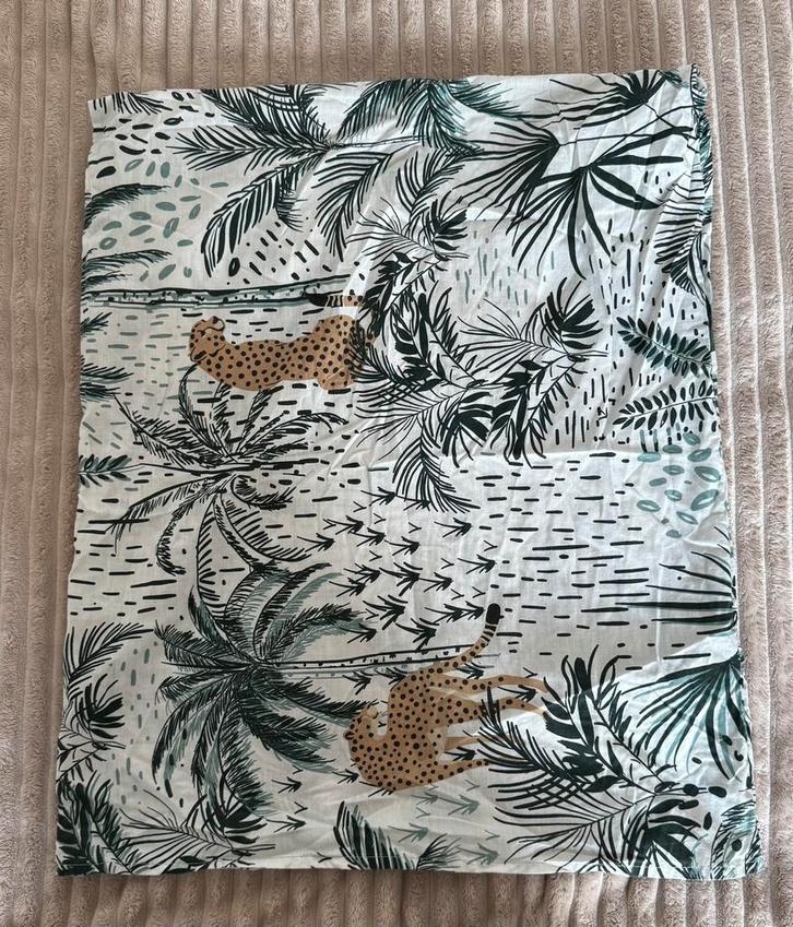 Kussensloop jungleprint – 6070 cm, Huis en Inrichting, Slaapkamer | Beddengoed, Zo goed als nieuw, Overige typen, Ophalen of Verzenden