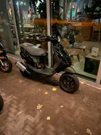 Piaggio Zip 125cc orgineel sp h2o, Fietsen en Brommers, Scooters | Piaggio, Ophalen, Zo goed als nieuw, Benzine, Zip