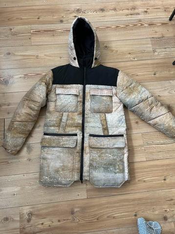 BOOHOO winterjas  beschikbaar voor biedingen