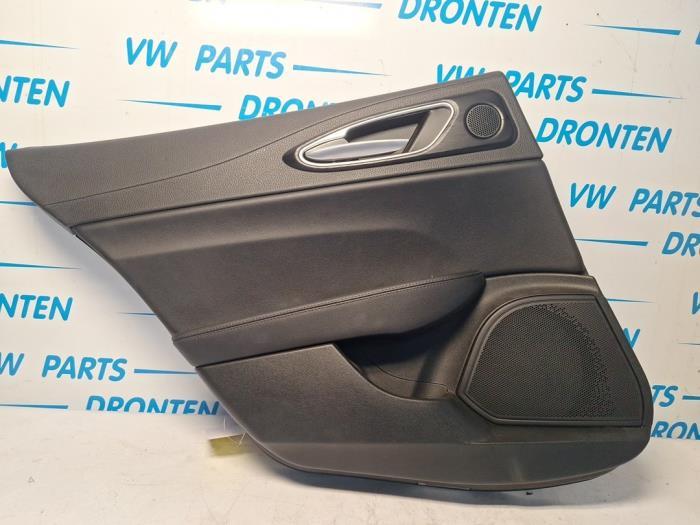 Portierbekleding 4Deurs links-achter van een Alfa Romeo Giul, Auto-onderdelen, Gebruikt, -, Verzenden, -