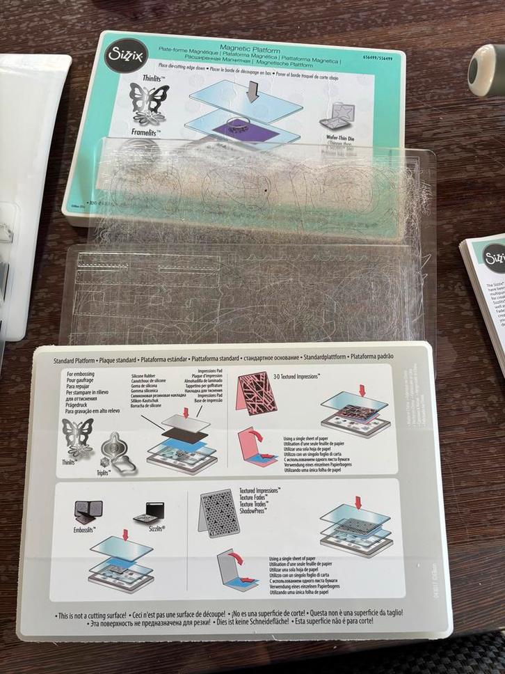 Sizzix Big Shot Foldaway Stansmachine, Hobby en Vrije tijd, Knutselen, Zo goed als nieuw, Gereedschap of Toebehoren, Ophalen