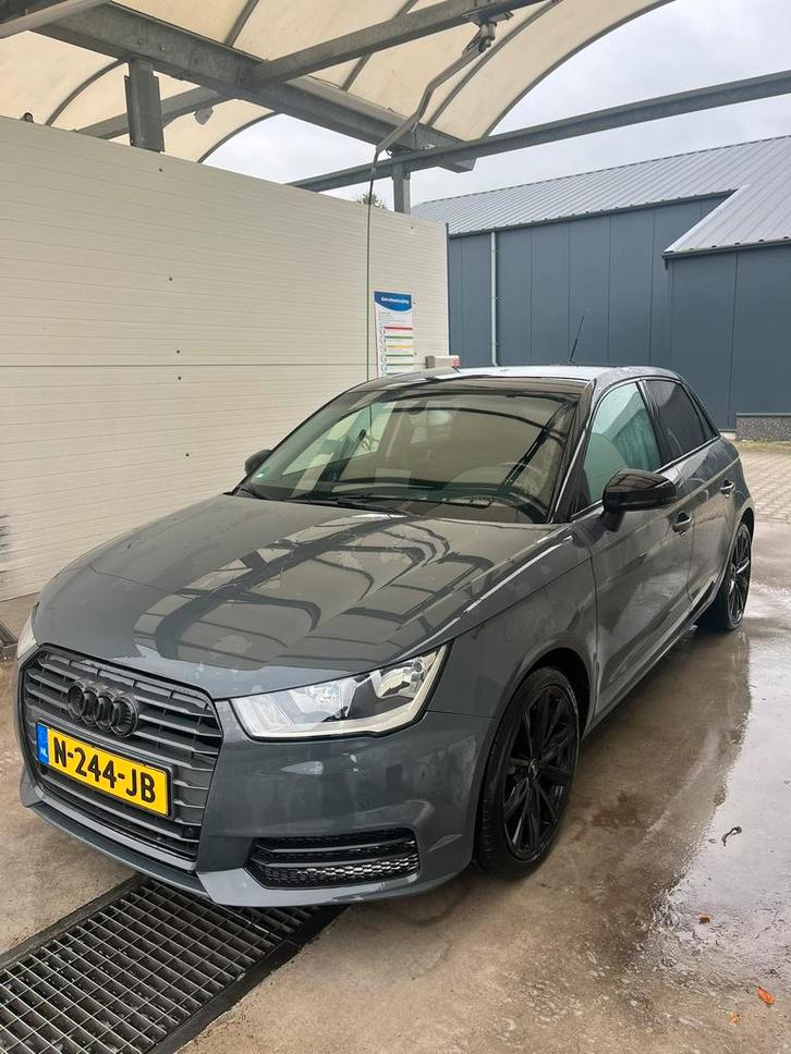 Audi A1 2018 NIEUWSTAAT!, Auto's, Audi, Particulier, A1, Benzine, B, Hatchback, Handgeschakeld, Geïmporteerd, Zilver of Grijs