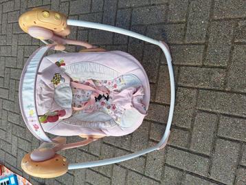 Elektrische schommelstoel beschikbaar voor biedingen