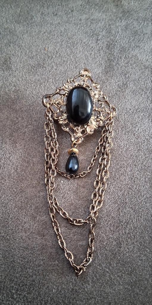 Vintage Broche Speld met Ketting Zwart Victoriaanse Stijl, Sieraden, Tassen en Uiterlijk, Kettingen, Goud, Zwart, Ophalen of Verzenden