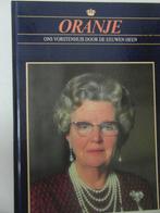 Oranje ons vorstenhuis door de eeuwen heen, Juliana, Ophalen of Verzenden, Zo goed als nieuw, Nederland, Tijdschrift of Boek