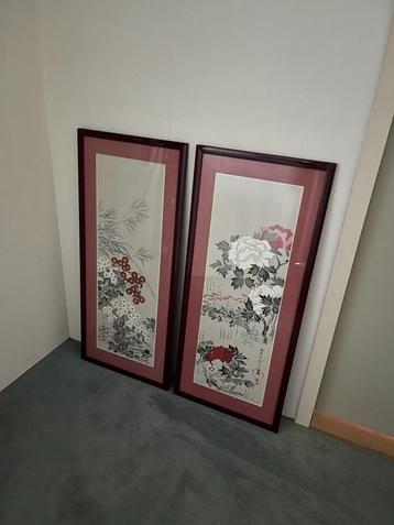 Muurdecoratie, twee houten lijsten beschikbaar voor biedingen