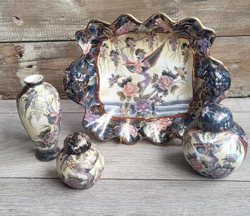 Japans Aardewerk Set beschikbaar voor biedingen