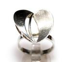 Prachtige Opengewerkte Sterling Zilver Hart Ring, Verzenden, Zo goed als nieuw, 17 tot 18, Dame