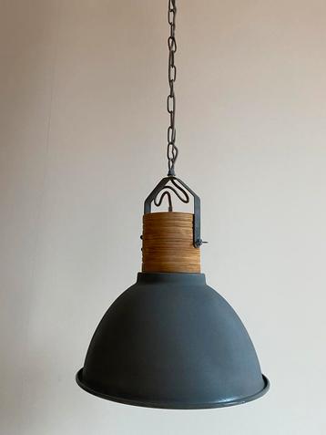 Industriële Hanglamp - Stoer Design beschikbaar voor biedingen