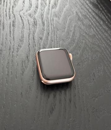 Apple Watch Series 6 (40mm) – nieuw bandje, nette staat beschikbaar voor biedingen