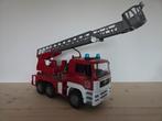 Bruder brandweerauto met uitschuifbare ladder, Ophalen