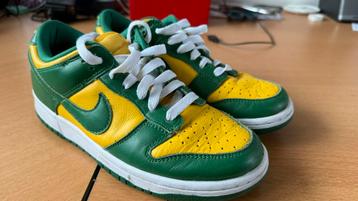 Nike dunk low Brazil maat 38 beschikbaar voor biedingen