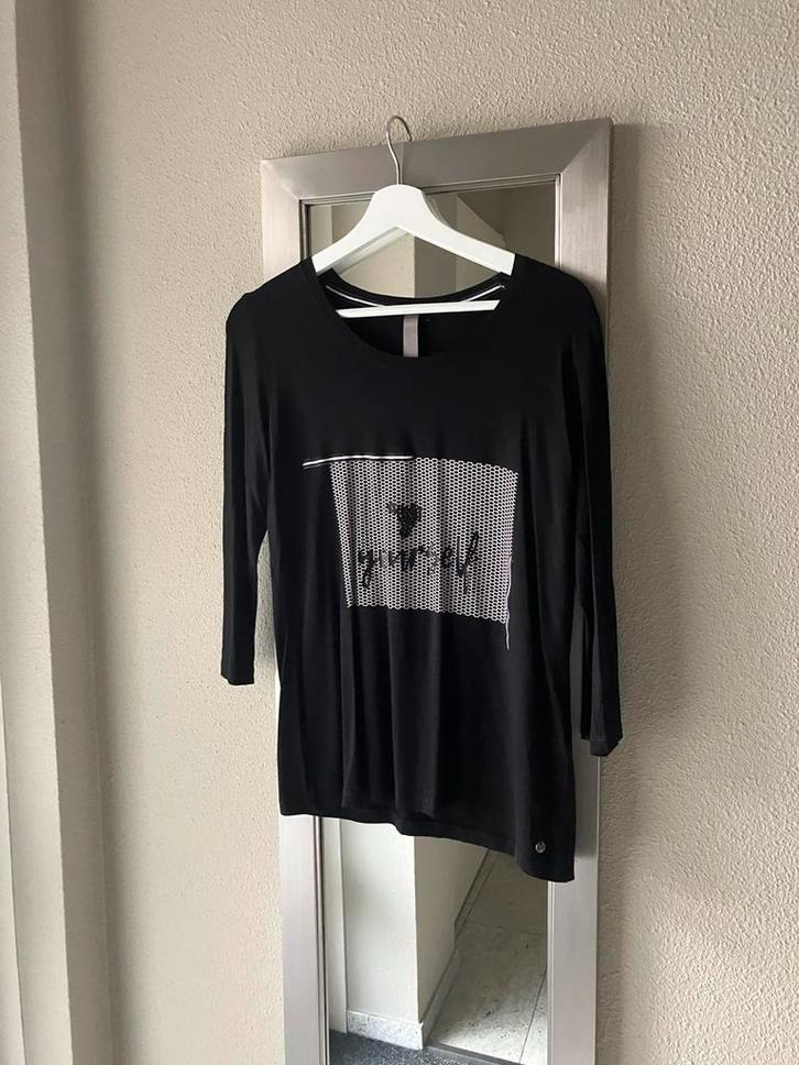 Zwart T-shirt/Top met print # Maat 38 # Poools, Kleding | Dames, T-shirts, Zo goed als nieuw, Maat 38/40 (M), Zwart, Ophalen of Verzenden