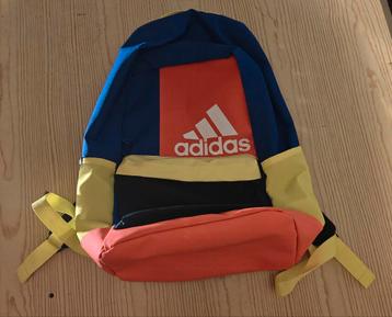 Adidas rugzak beschikbaar voor biedingen