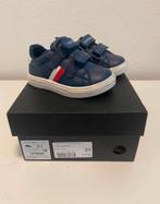 Tommy Hilfiger sneakers maat 21, Schoentjes, Ophalen of Verzenden, Zo goed als nieuw, Jongetje